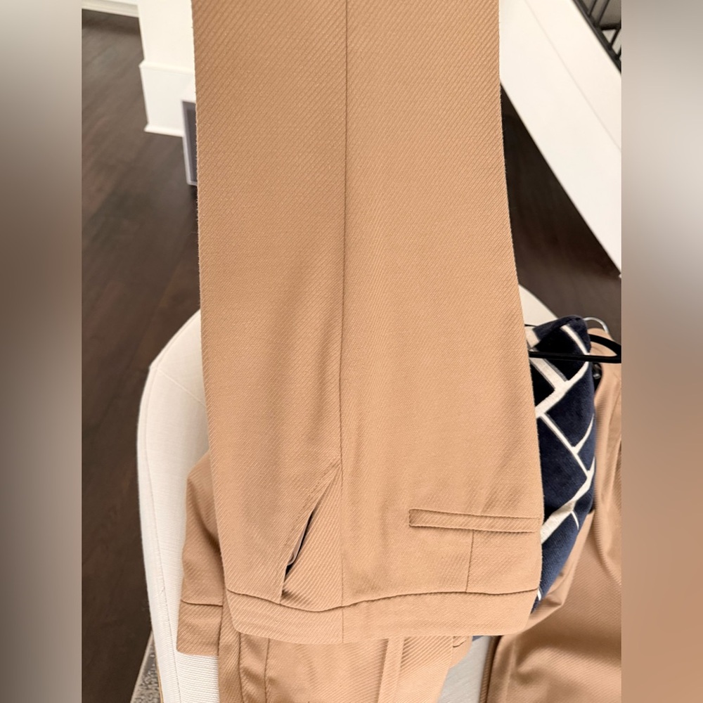 Trina Turk Womens Small size 2 wool pants like new worn one time for a mtg